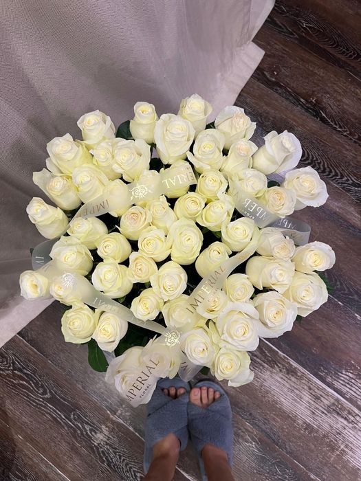 Гүл корзинадағы свежий