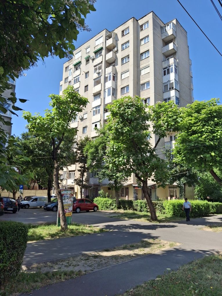 Vand apartament 2 camere