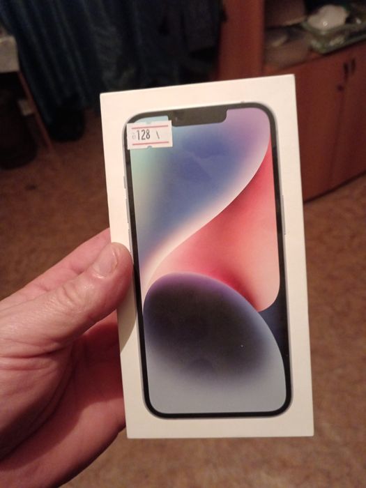 Продам Айфон 14 новый