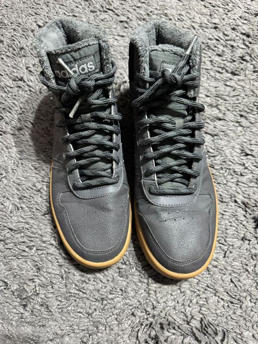 Adidași tip gheata Adidas marimea 44 2/3