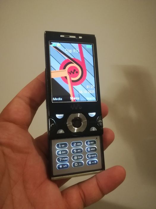 Sony Ericsson W995 telefon de colectie, vechi, walkman, negru, necodat