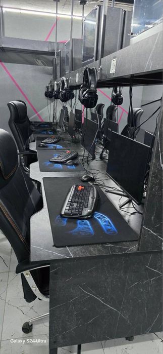 продается полный комплект кампютерных обарудований 20 шут кампютера