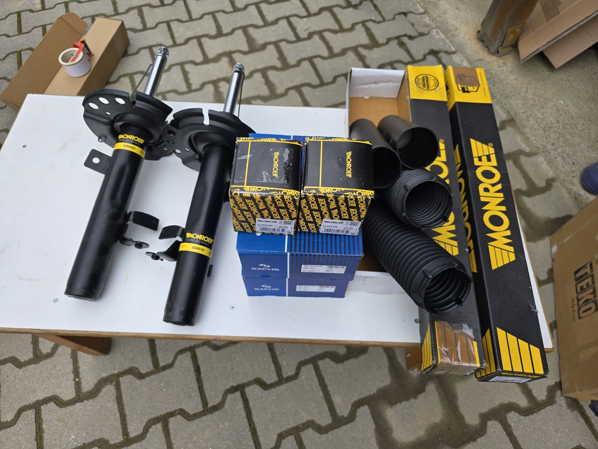 Kit amortizoare Ford Kuga MK2, NOI