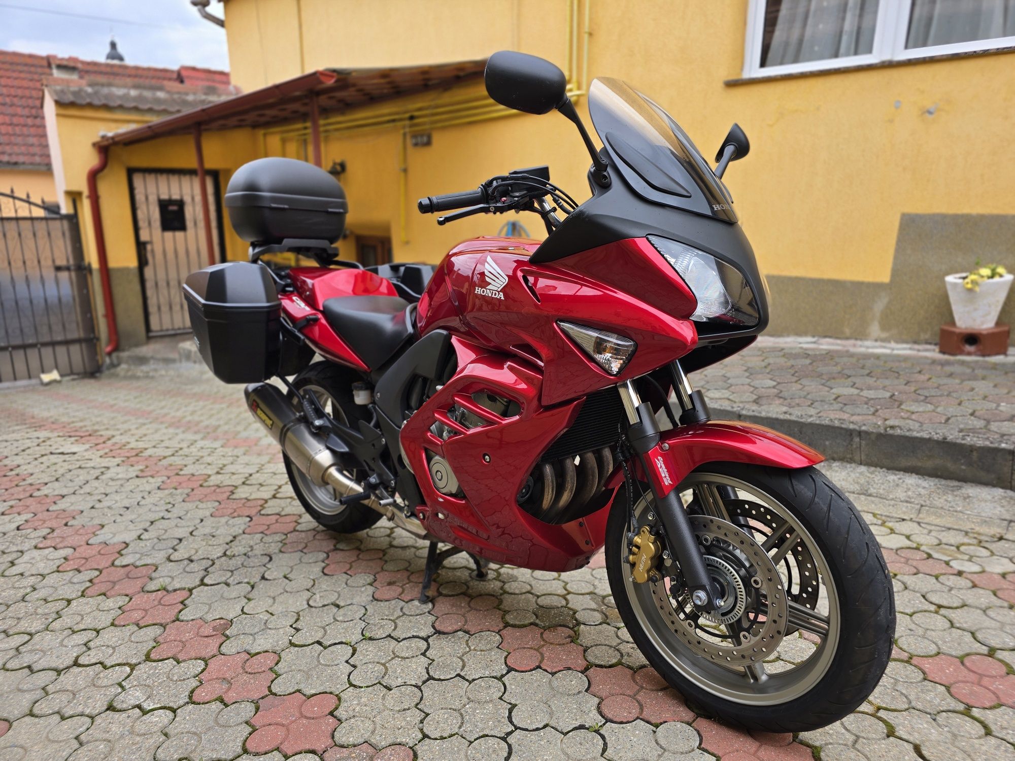 Honda CBF 600 SA Travel Edition ABS 2010 Akrapovic Import Germania