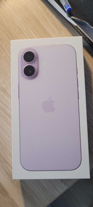 Iphone 17 lavender чисто нов с гаранция