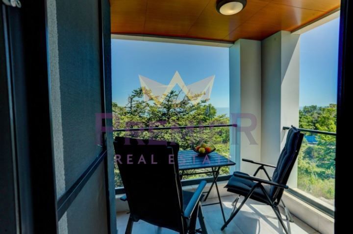 Дава се под наем Тристаен апартамент в Варна, Галата - 85 кв.м за 800 € - Снимка #7