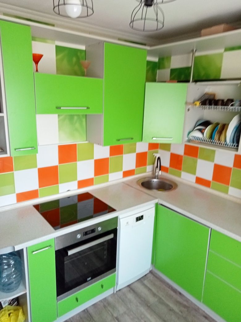 Продам квартиру 3комн. 3 мкр.10в