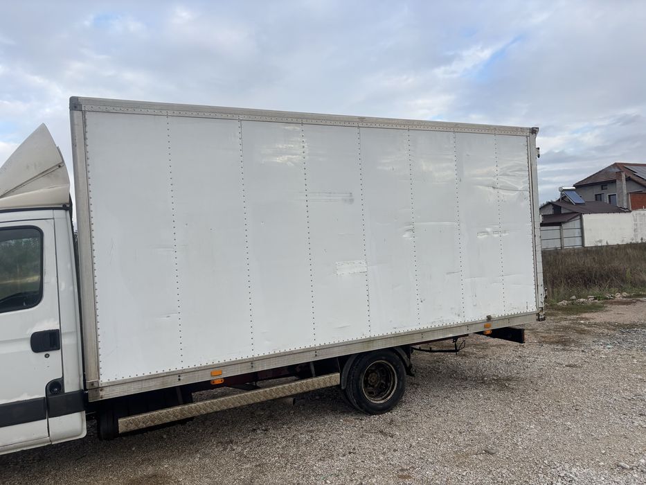 Stalpi beton pentru gard