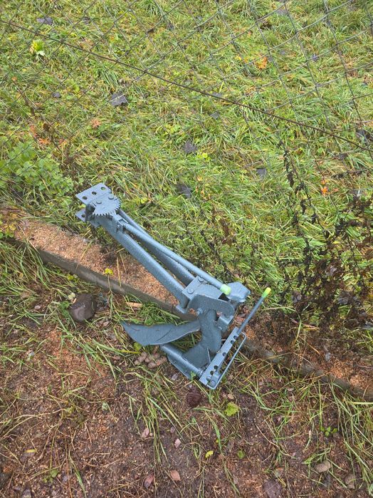 Vand mini tractor campo T 18 4x4 benzina foarte puțin folosit