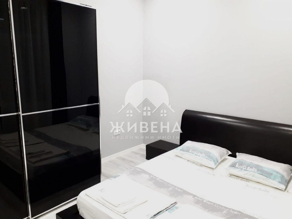 4-стаен апартамент за продажба, Идеален център, площ 200 кв.м