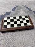 Tabla de sah si table