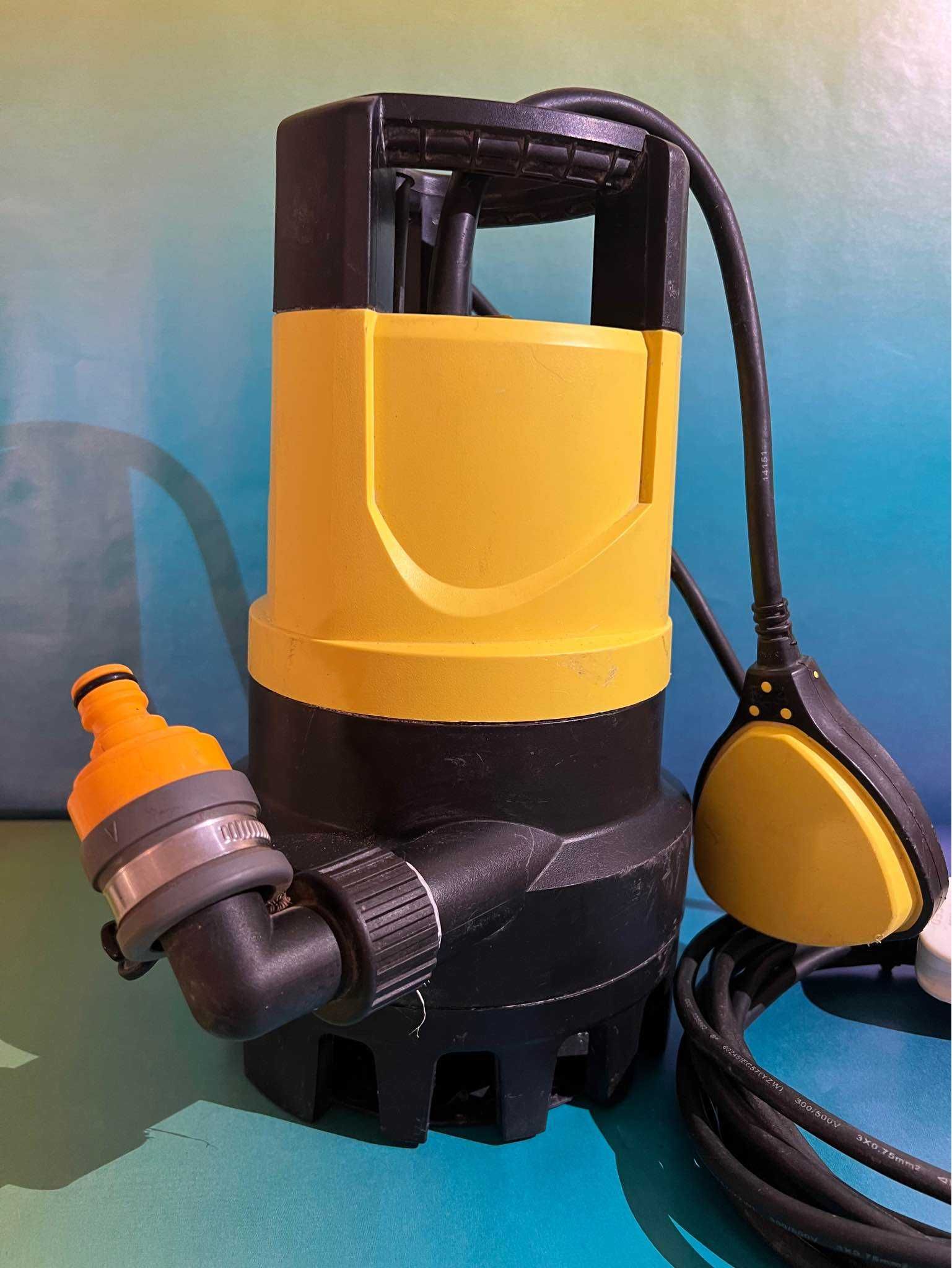 /НАМАЛЕНА/ Водна дренажна помпа KARCHER SDP7000.