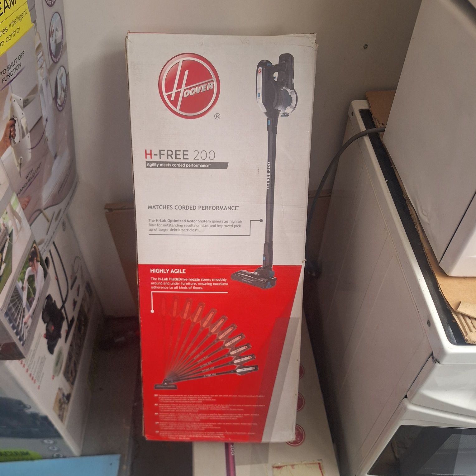 Прахосмукачка Hoover H Free 200 с две батерии нова мострена Бройка