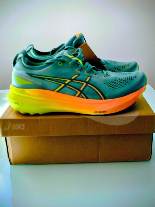 ASICS Gel-Kayano 31 Paris – noi, mărimea 46, ediție rară