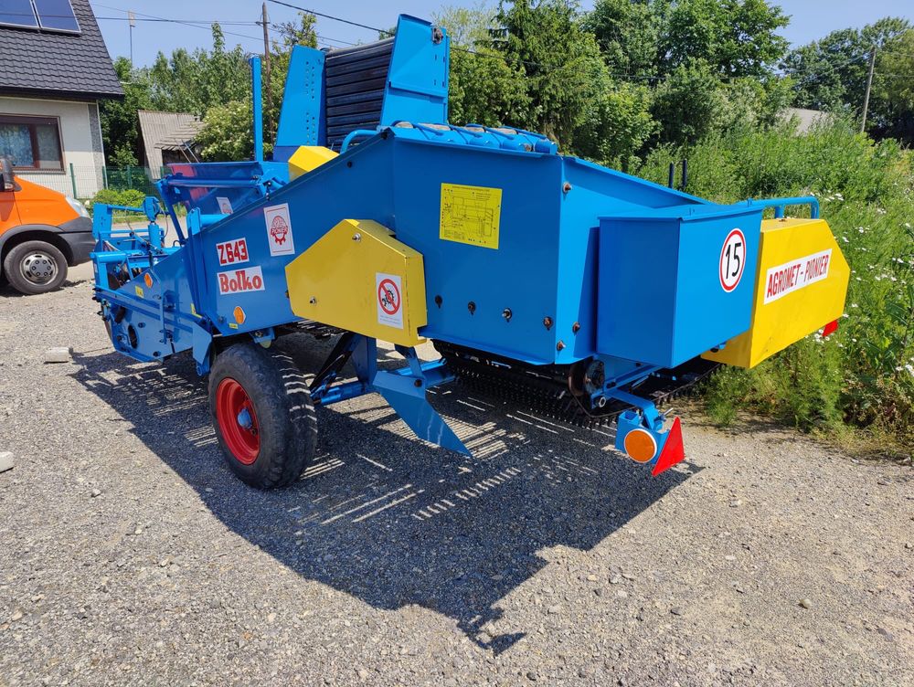 Combina recoltat cartofi Bolko z643,scos cartofi