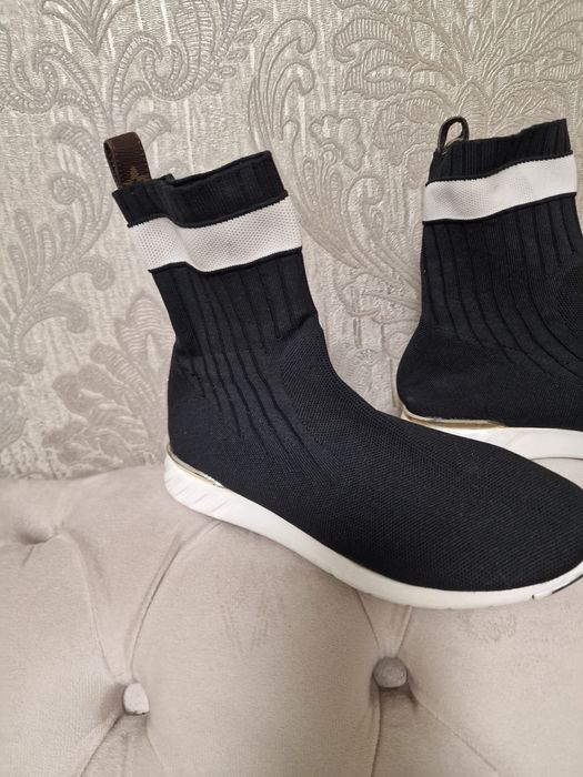 Tenesi louis vuitton 39