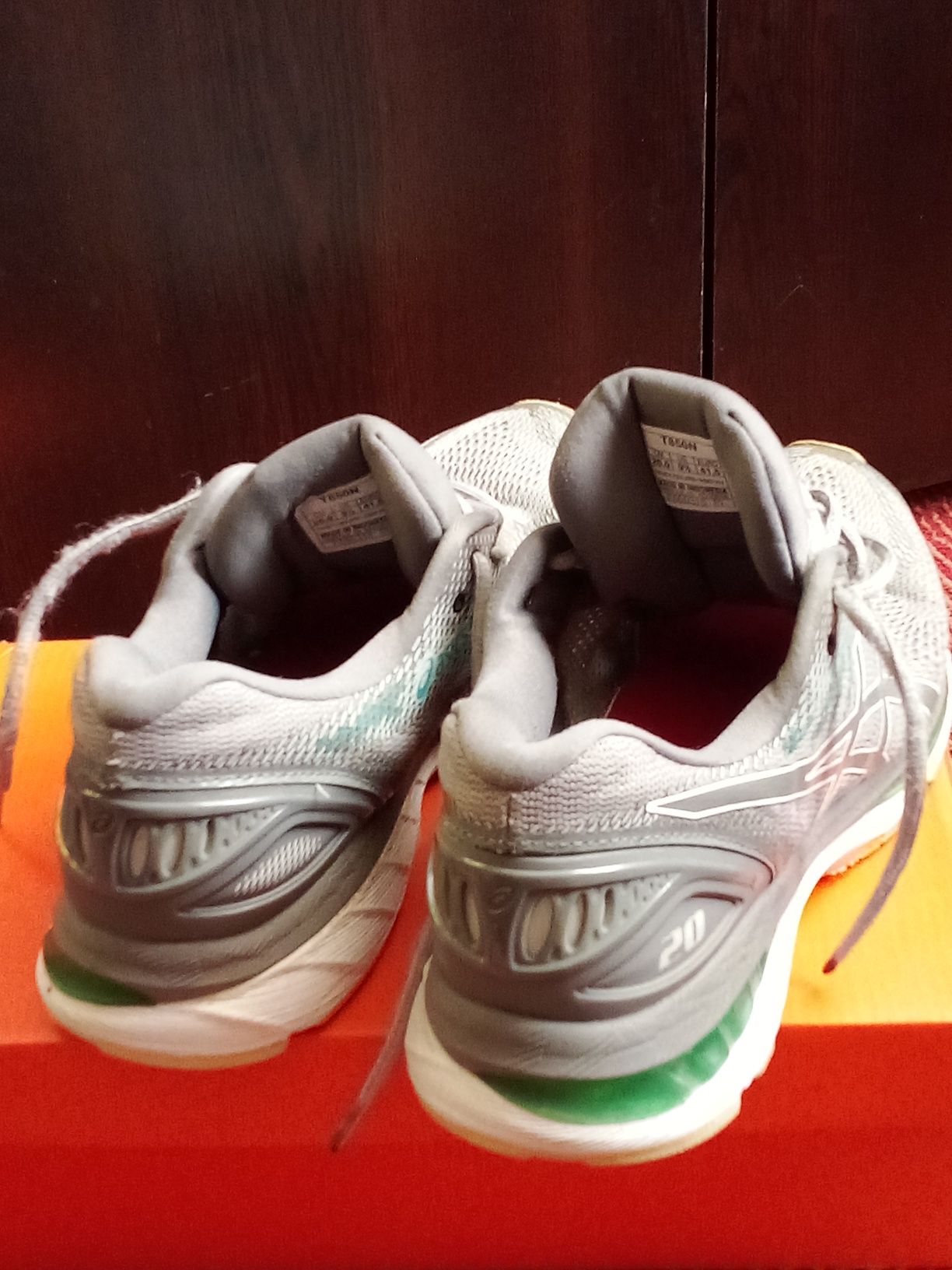 Маратонки Asics N 40