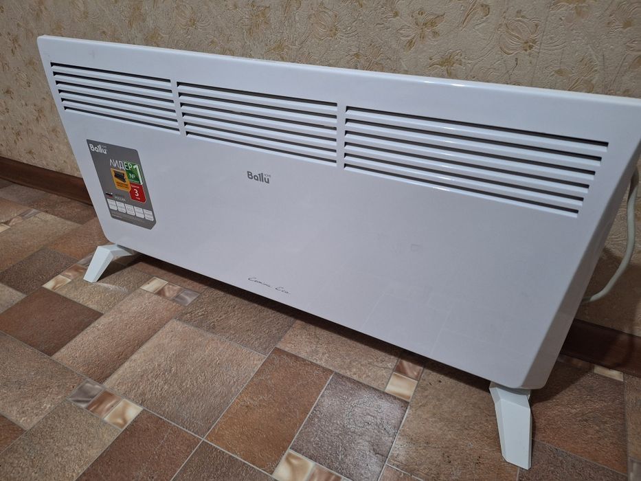 Обогреватель почти новый.