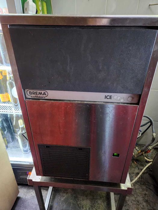 Masina cuburi gheata Brema CB 425W-Q racire pe apa