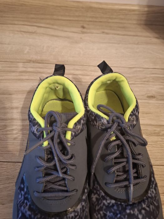 Маратонки Найк спорт