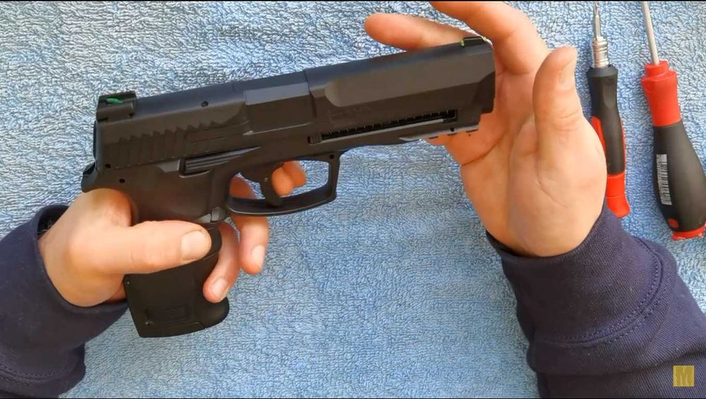 Pistol Airsoft HDP.50 UMAREX Bile de cauciuc 20j AutoAparare