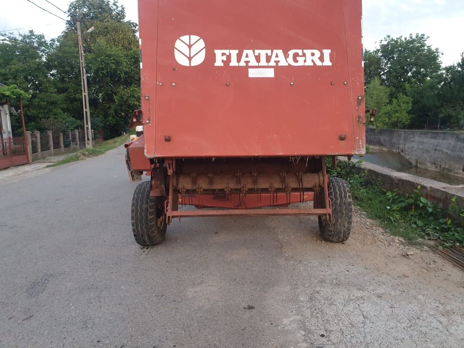 De vanzare combina  LAVERDA 3700  cu tocator