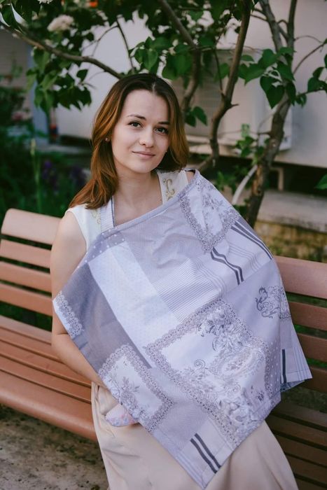 Pelerina pentru alaptare discreta