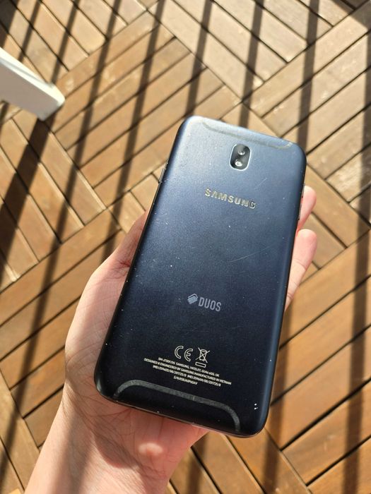 Samsung Galaxy J7