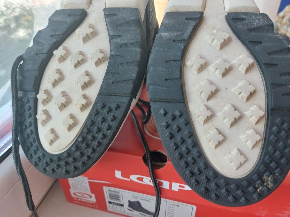 Bocanci copii Loap, mărimea 37 impecabili