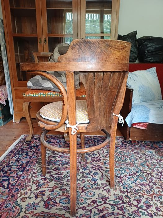 Ретро/старинни столове