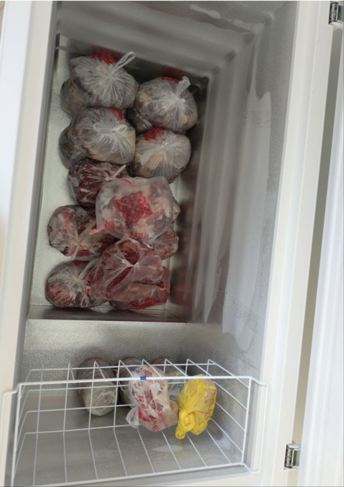 Продам морозильную камеру ларь