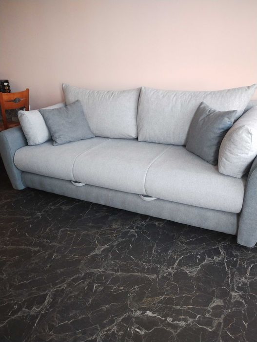 Диван с функция сън