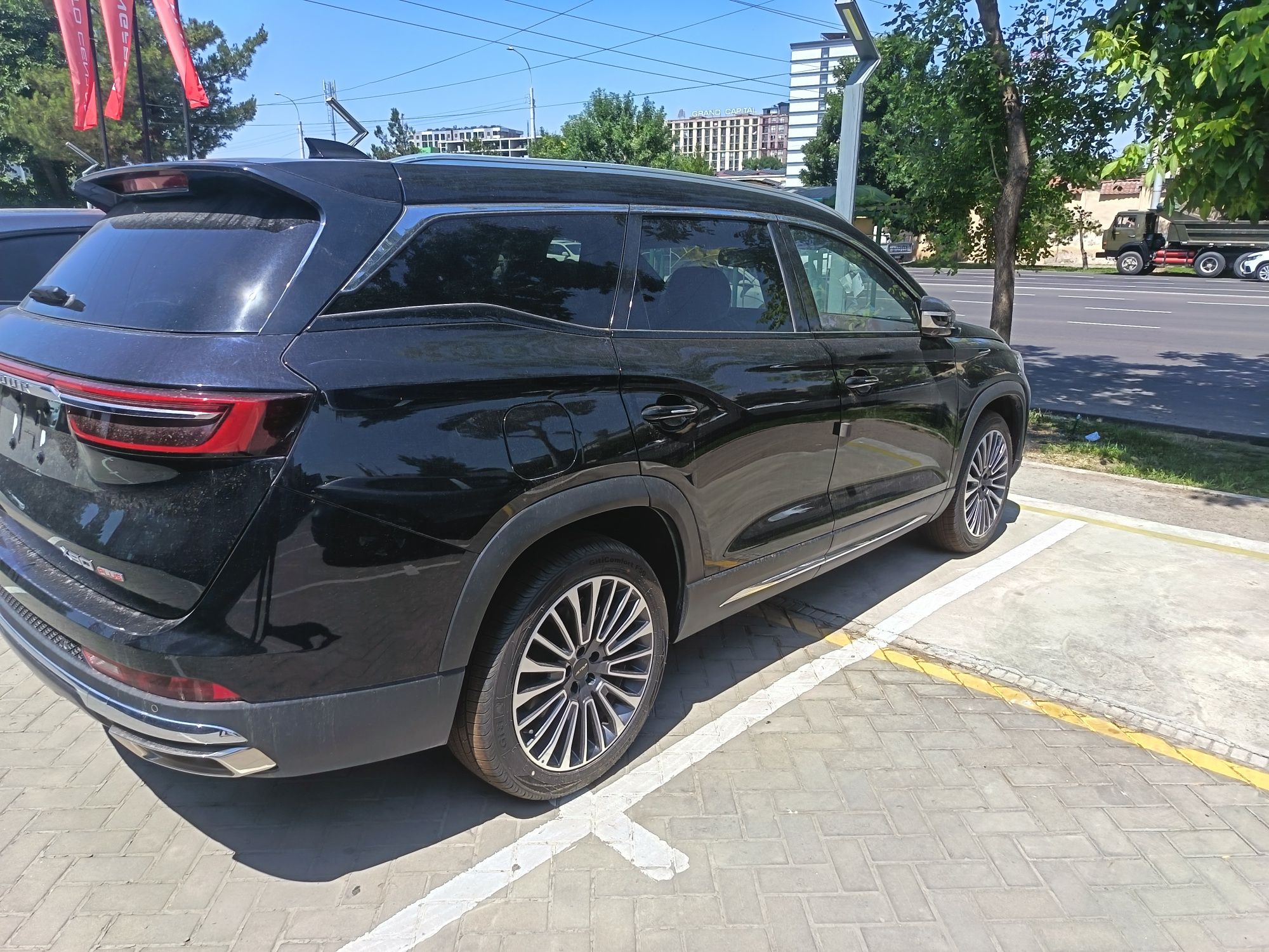 Jetour x90 plus qora