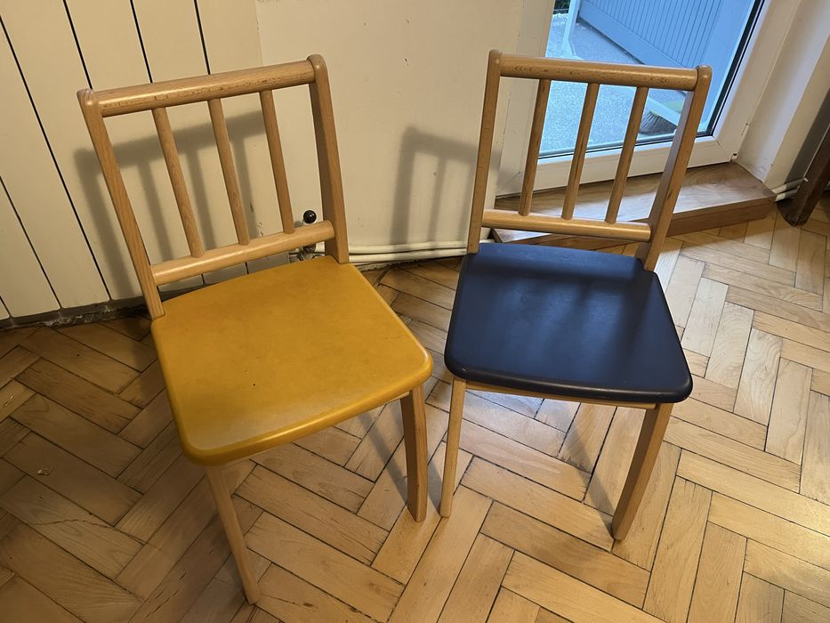 Vand 2 scaune copii, lemn masiv