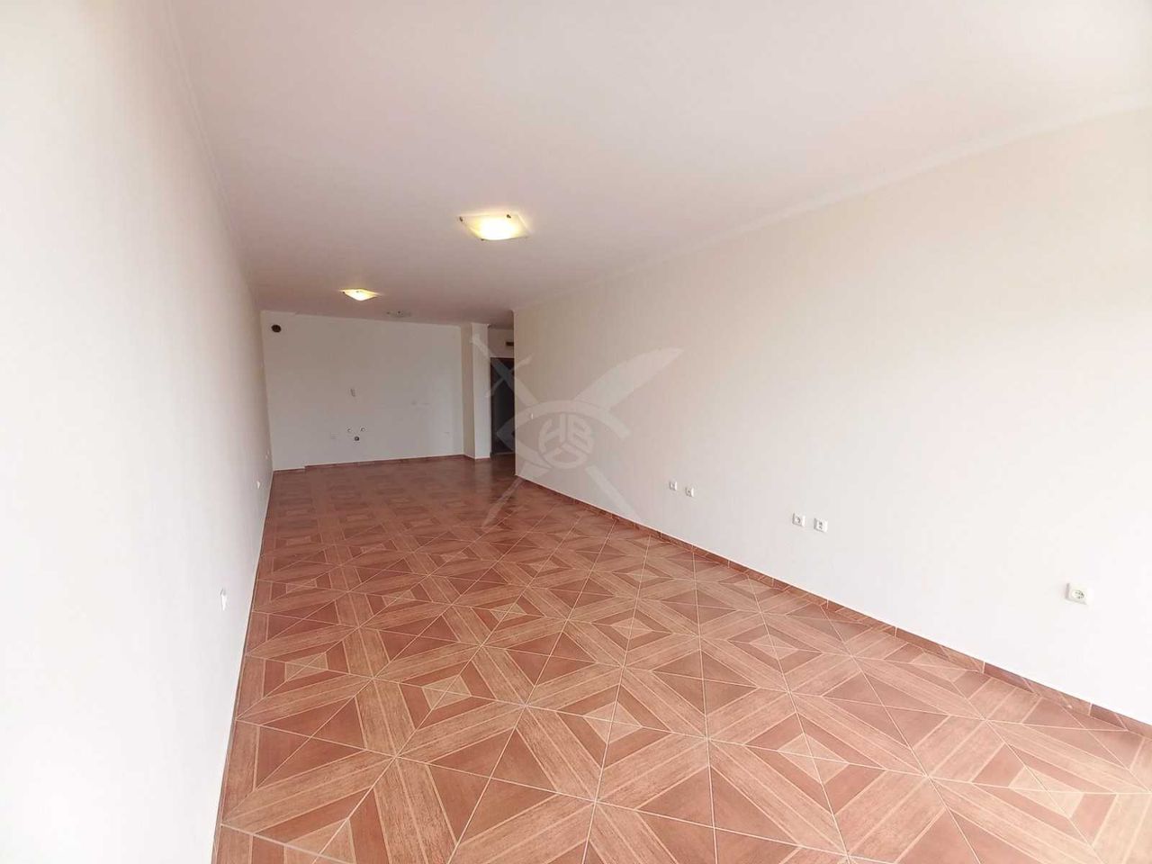 Продава се Двустаен апартамент в Свети Влас - 94 кв.м за 1300 €/кв.м - Снимка #3