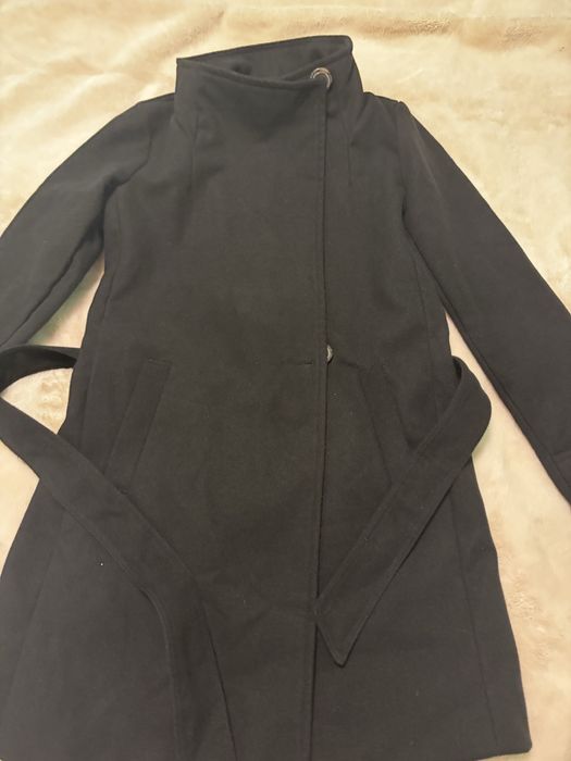 Дамско класическо палто М размер