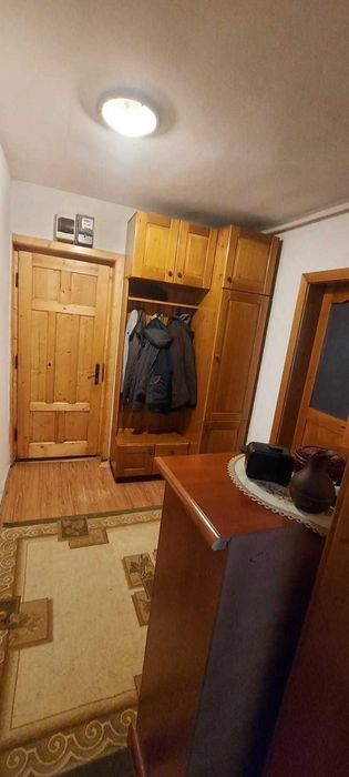 Închiriez apartament