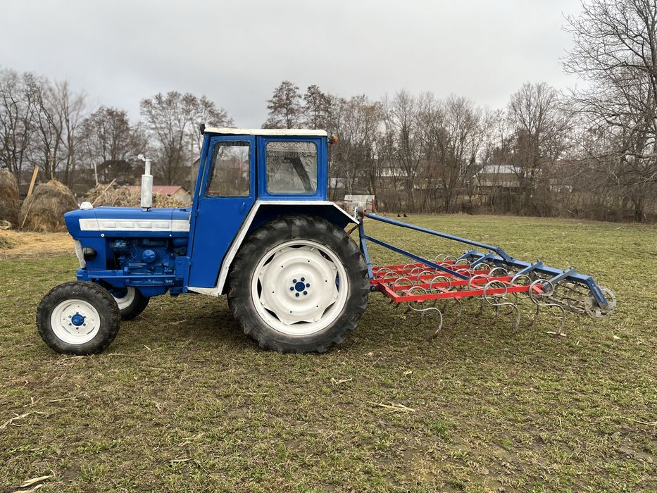 Tractor ford 4000