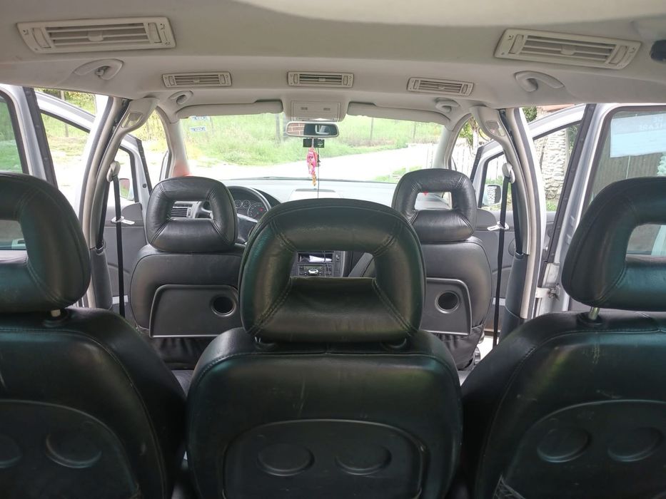 Vând Seat Alhambra 1.9   131