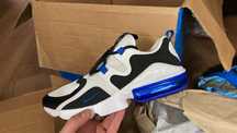 Маратонки NIKE различни модели.