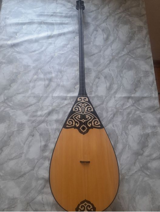 Отдам домбру бесплатно самовывоз