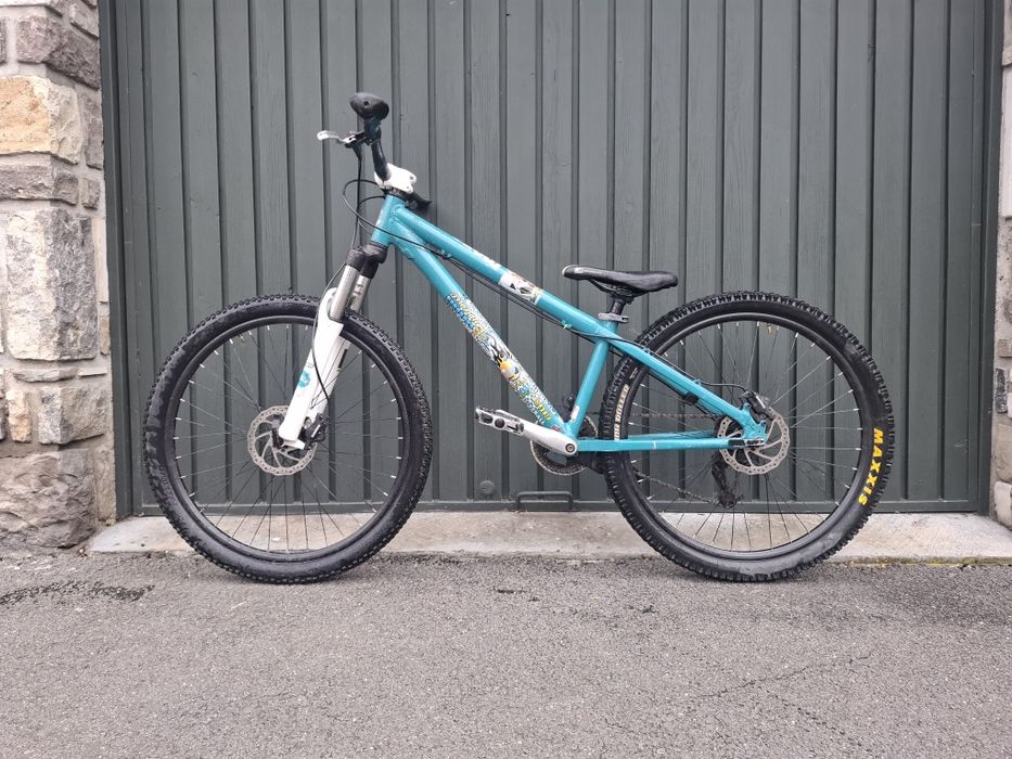 Dirt Bike Mongoose Roti de 26