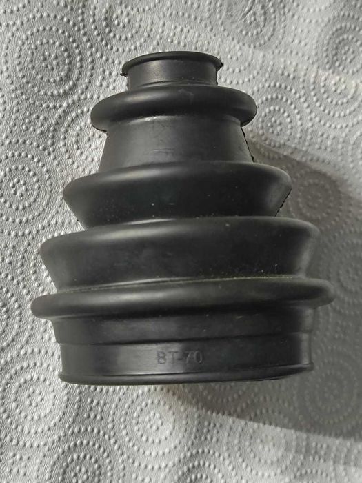 Пыльник шруса внешнего, передней полуоси BT70
