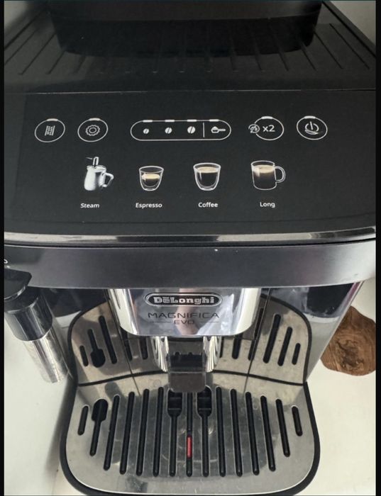 Vand espressor De’Longhi Magnifica Evo