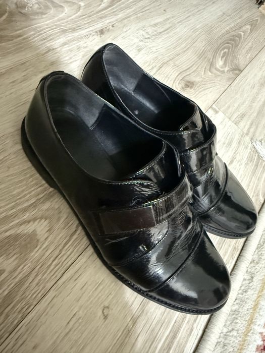 Продам туфли (размер 37)