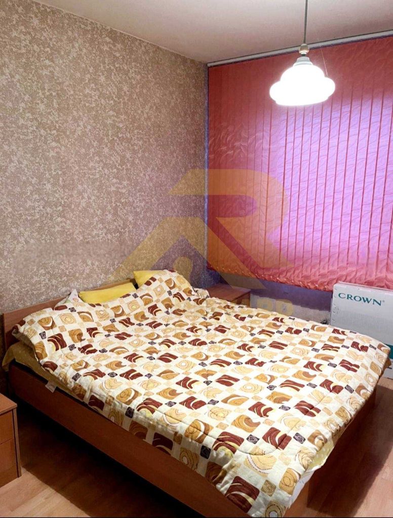 Продава се Двустаен апартамент в София, Свобода - 63 кв.м за 1810 €/кв.м - Снимка #4