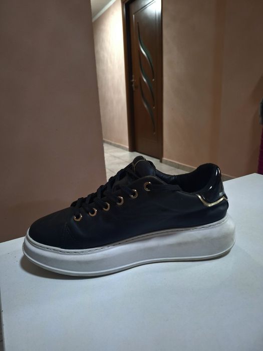 Adidasi Karl Lagerfeld