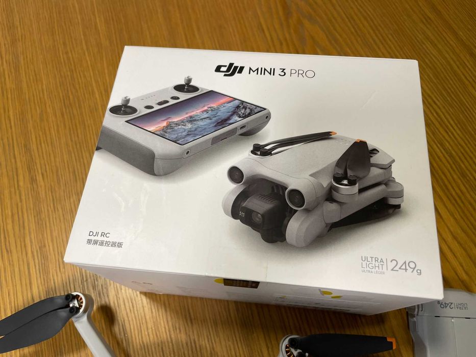DJI Mini 3 Pro с DJI RC с две батерии и филтри – Отлично състояние!