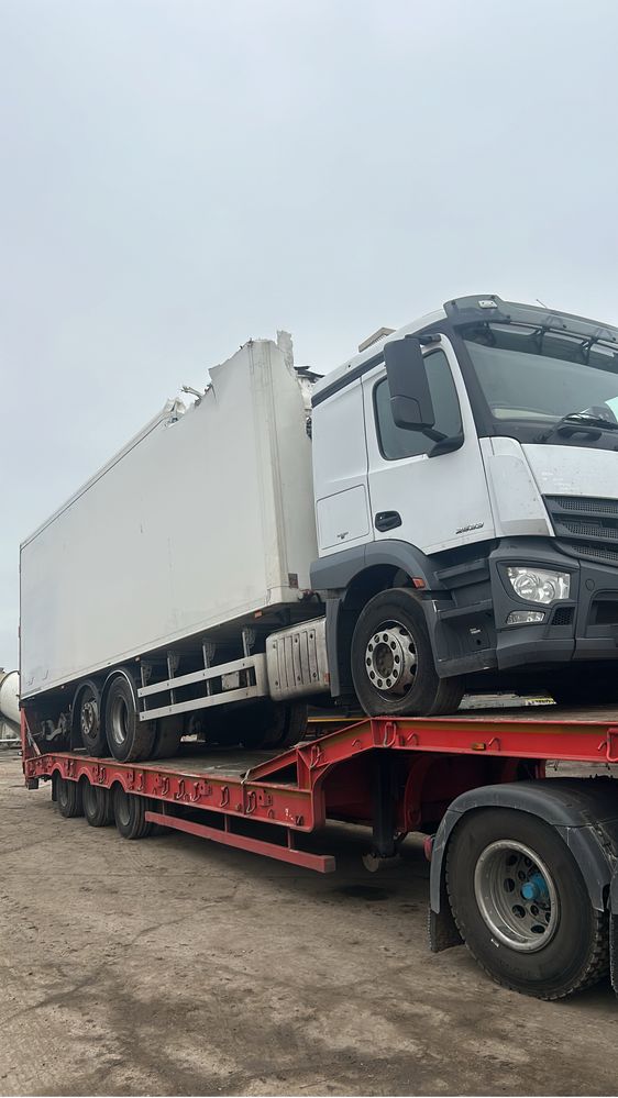 Trailer agabaritic Nooteboom 3 si 4 axe