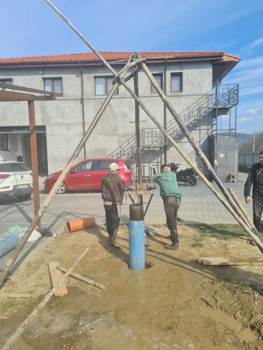 Foraje puturi apa, manual si mecanizat